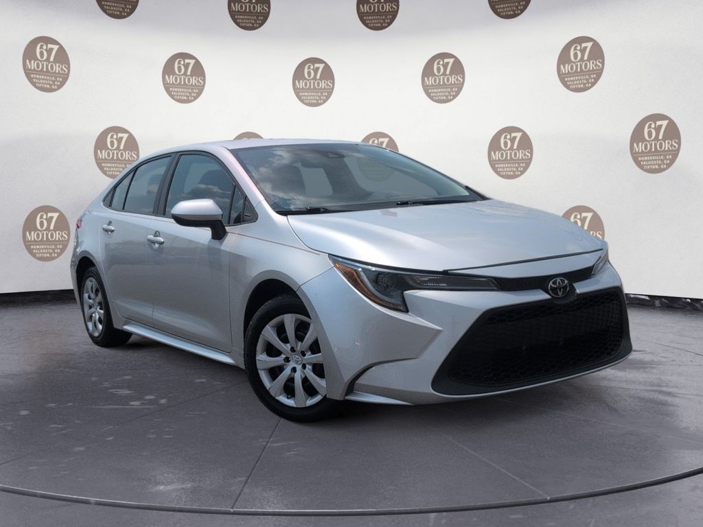 2022 Toyota Corolla LE FWD