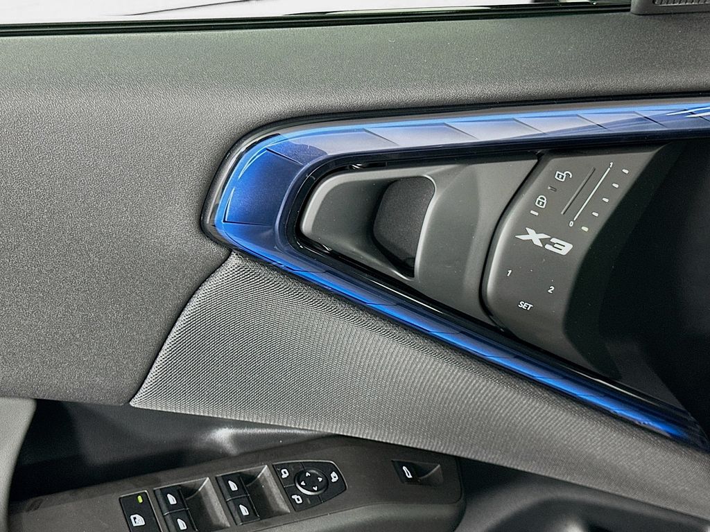 2025 BMW X3 3.0i 17