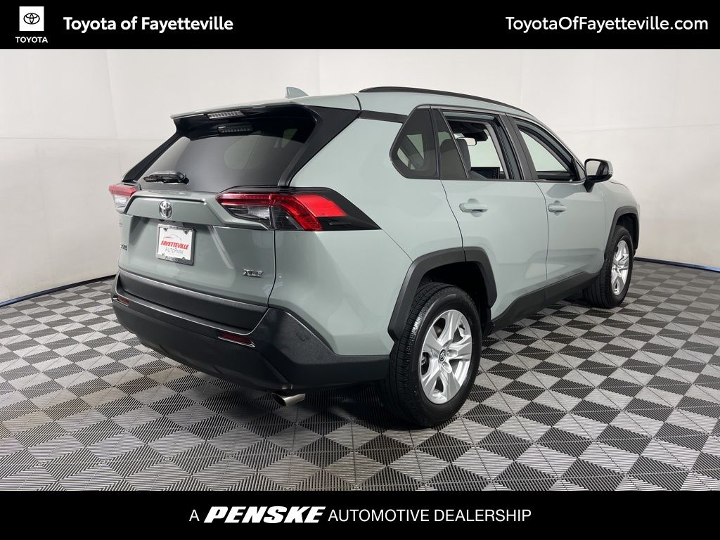 Thumbnail: 2021 Toyota RAV4 - 13