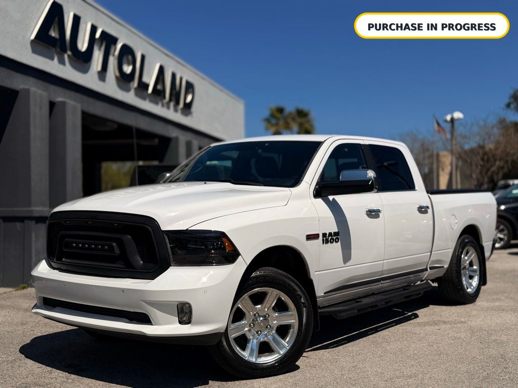 Bright White Clearcoat 2016 RAM 1500 Pickup Truck Four-Wheel Drive 8-Speed Automatic