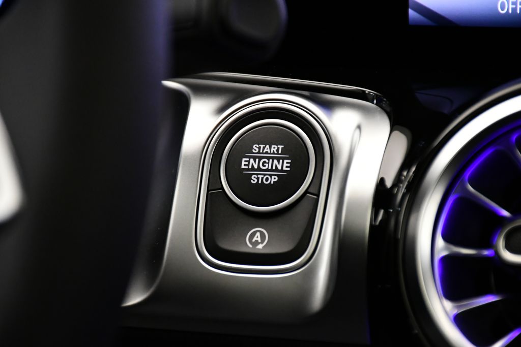 Thumbnail: 2026 Mercedes-Benz GLB - 28