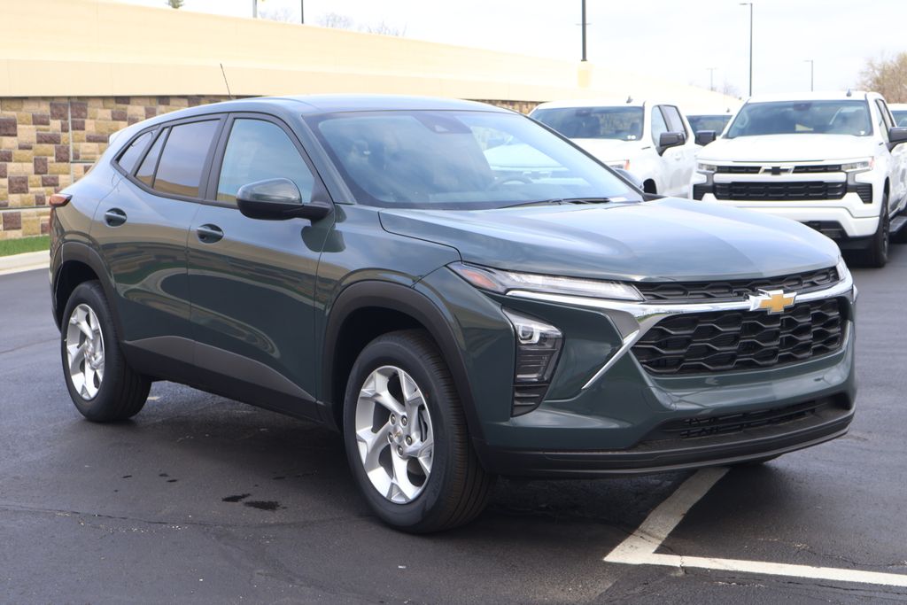 Thumbnail: 2026 Chevrolet Trax - 10