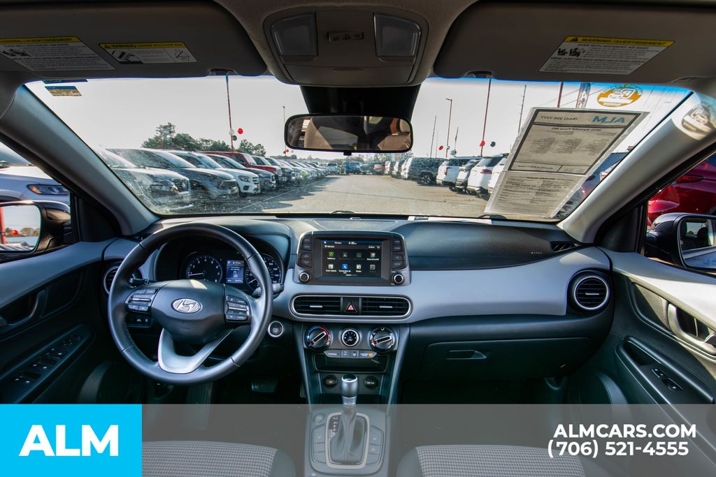 2021 Hyundai Kona SEL photo 4
