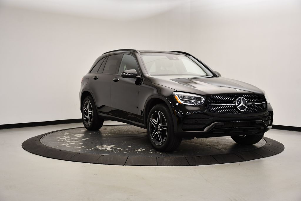 2021 Mercedes-Benz GLC 300 7