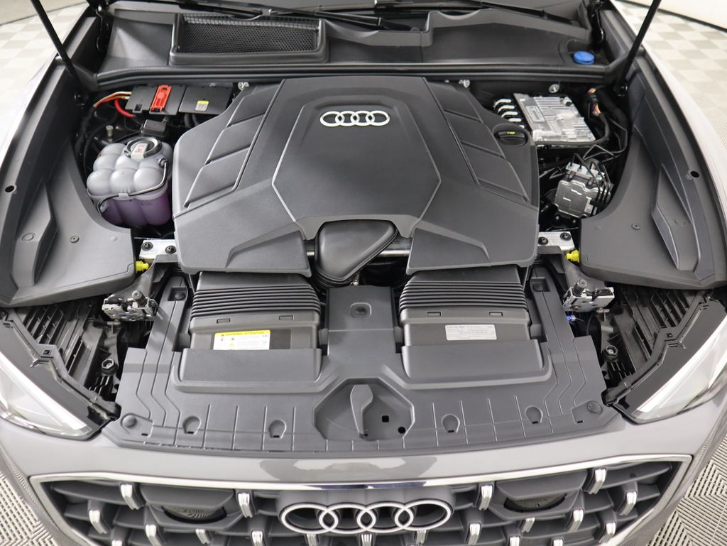 Thumbnail: 2026 Audi Q8 - 30