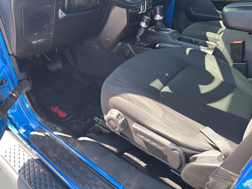 Used Car 2021 Jeep Gladiator  Sport For Sale Under $35,000 In Austin, Texas