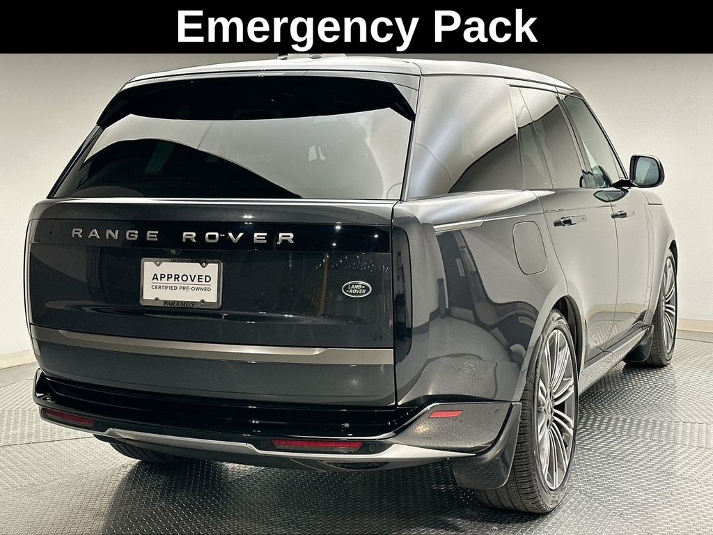 2023 Land Rover Range Rover SE 5