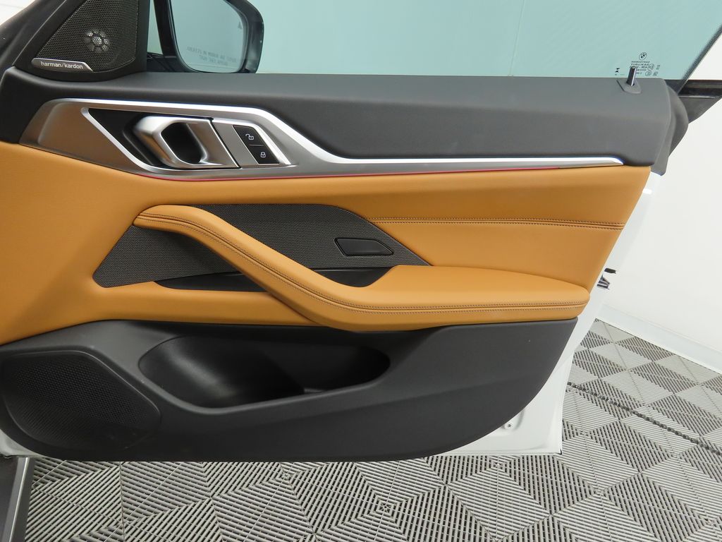 Thumbnail: 2023 BMW i4 - 25