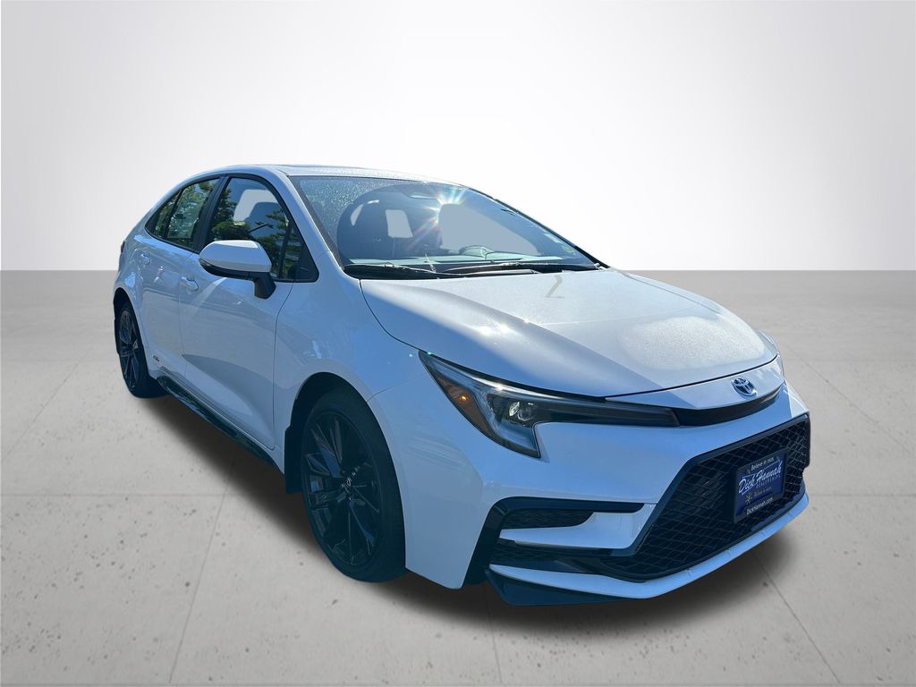 2025 Toyota Corolla Hybrid SE