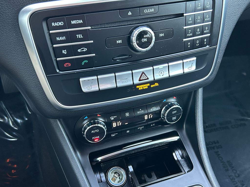 Thumbnail: 2020 Mercedes-Benz GLA - 26