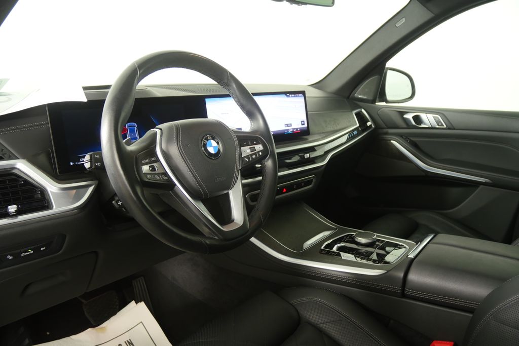 Thumbnail: 2024 BMW X5 - 13