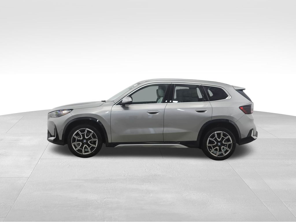 Thumbnail: 2026 BMW X1 - 2