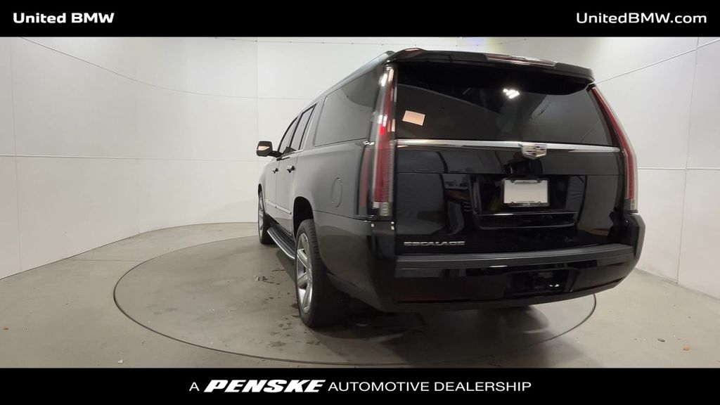 Thumbnail: 2019 Cadillac Escalade - 7