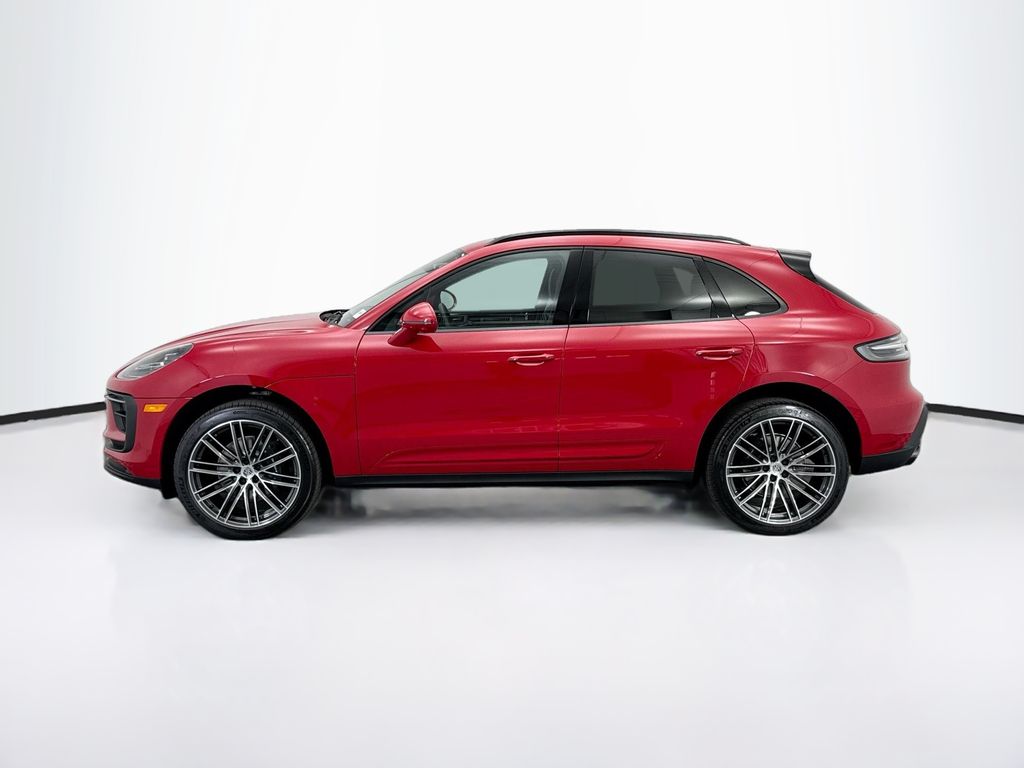 Thumbnail: 2026 Porsche Macan - 2