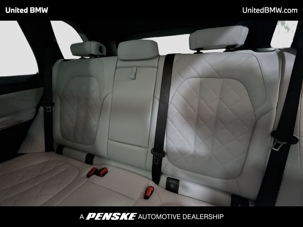 Thumbnail: 2026 BMW X5 - 13