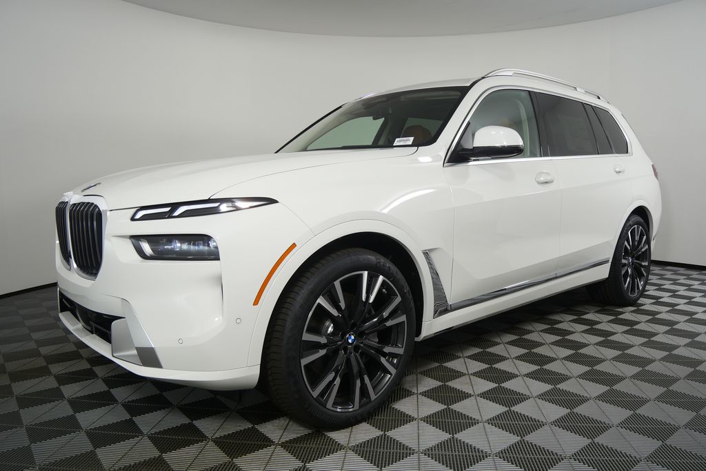 Thumbnail: 2026 BMW X7 - 8