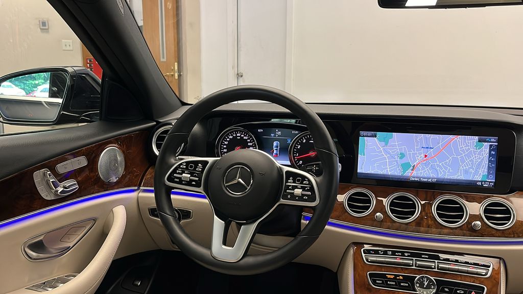 2019 Mercedes-Benz E-Class E 300 25