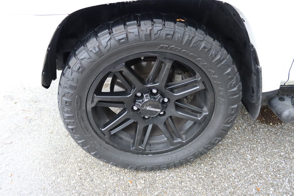 Thumbnail: 2022 Toyota 4Runner - 4