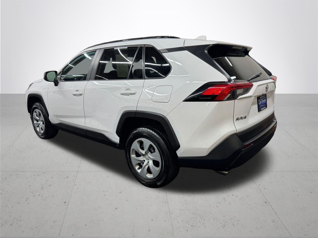 2020 Toyota RAV4 LE