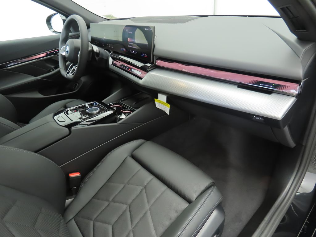 Thumbnail: 2026 BMW i5 - 16