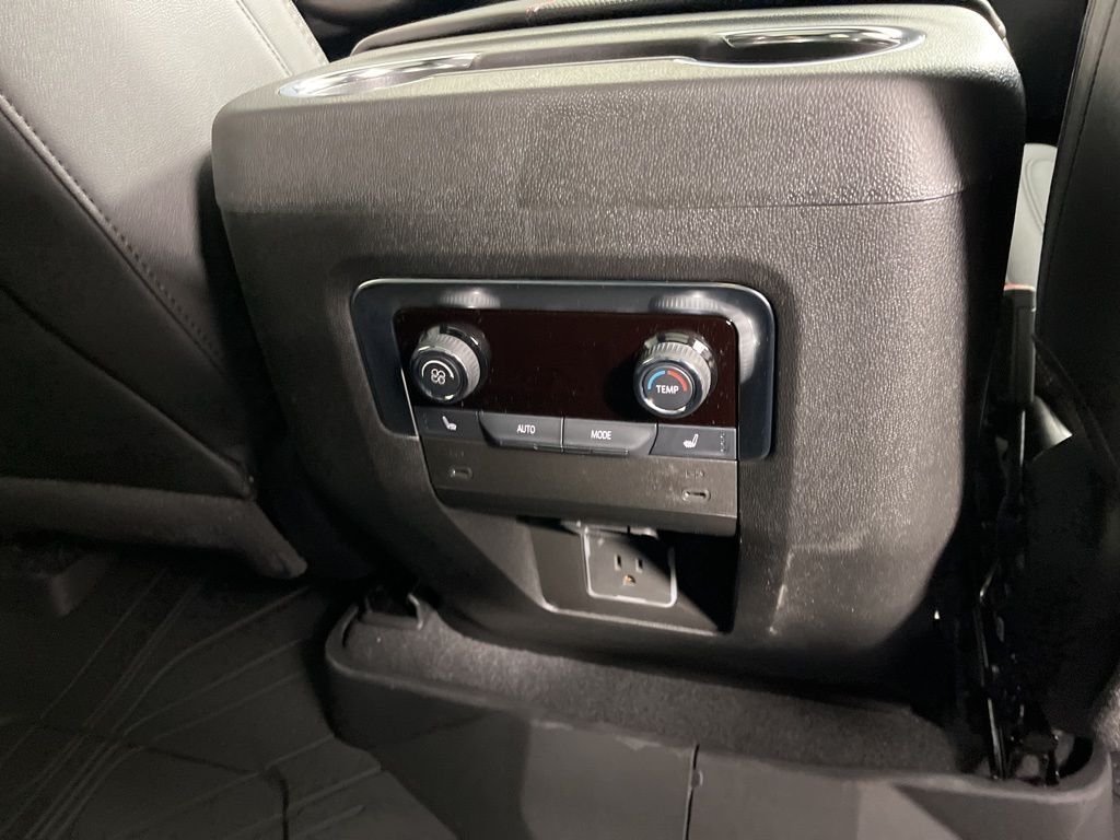 Thumbnail: 2026 Chevrolet Tahoe - 18