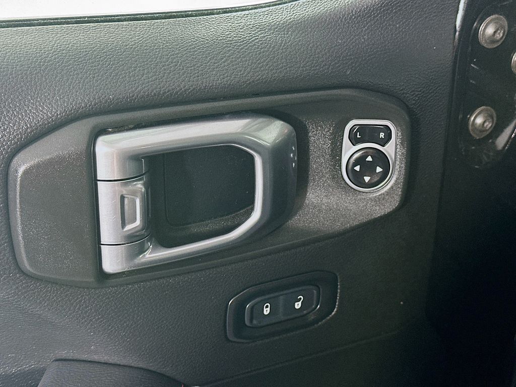 Used 2020 Black Jeep Unlimited Rubicon image 24