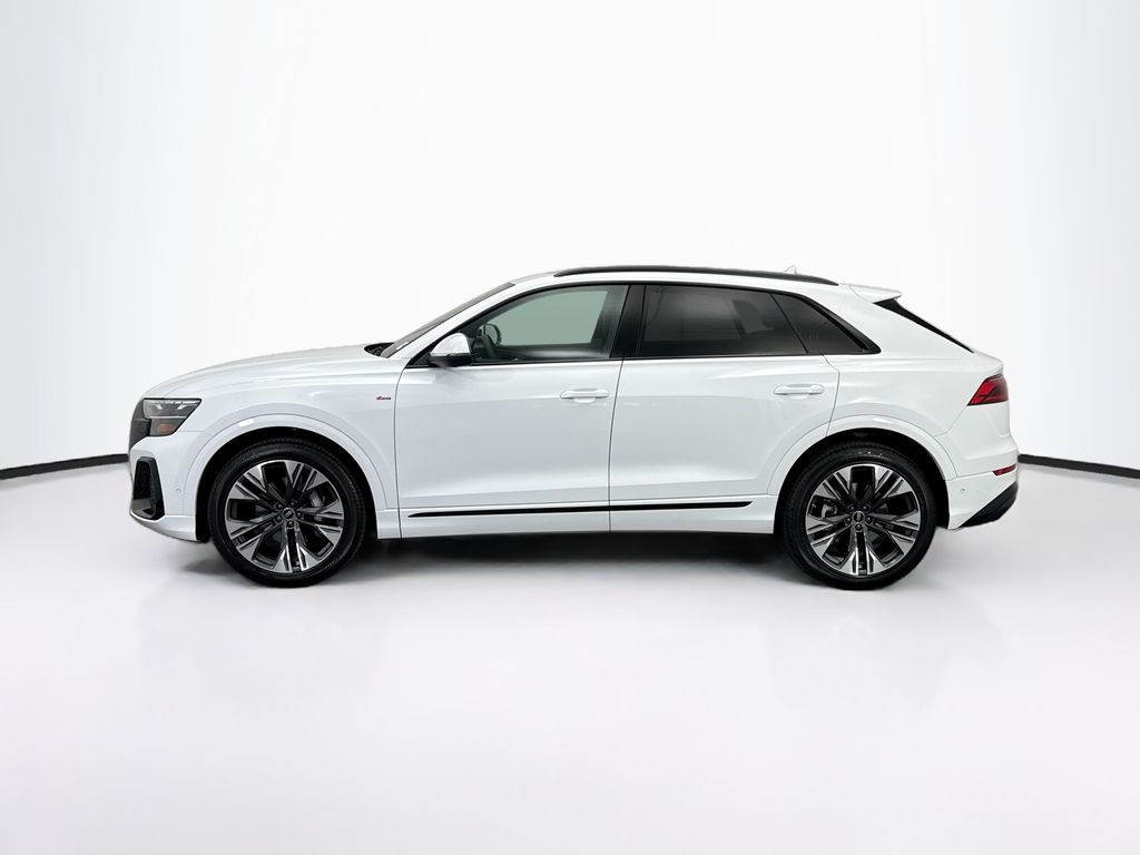 Thumbnail: 2026 Audi Q8 - 8