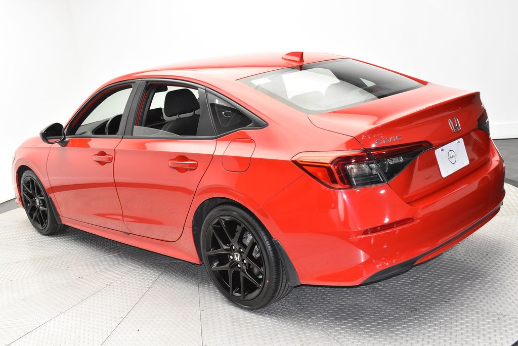 View vehicle photo 7