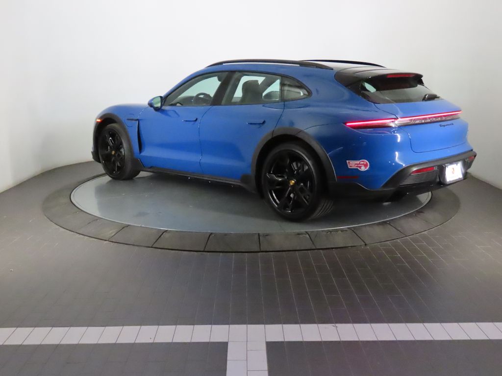 Thumbnail: 2024 Porsche Taycan - 3