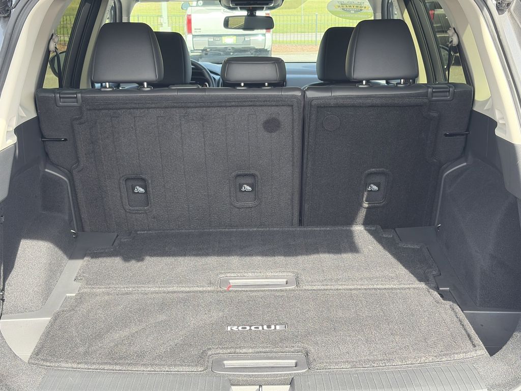 Used 2025 Nissan Rogue SUV