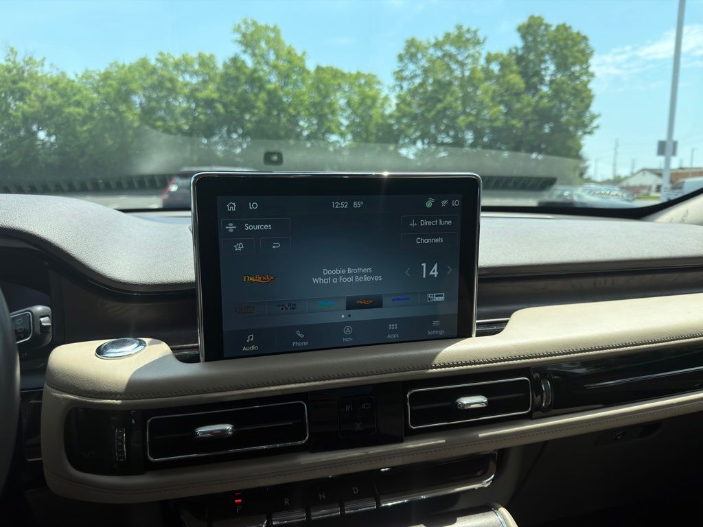 Thumbnail: 2021 Lincoln Aviator - 15