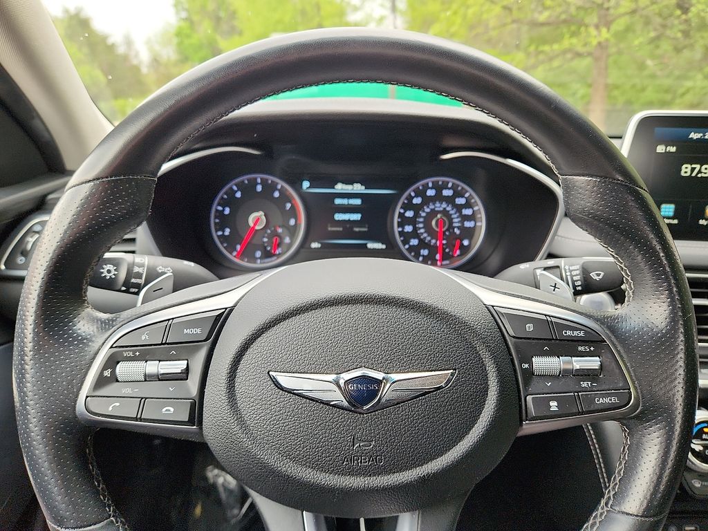 Thumbnail: 2019 Genesis G70 - 18