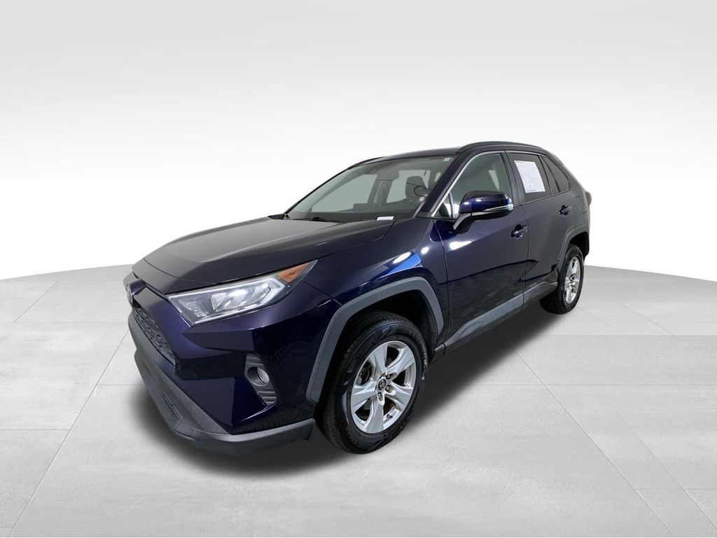 2019 Toyota RAV4 XLE 2