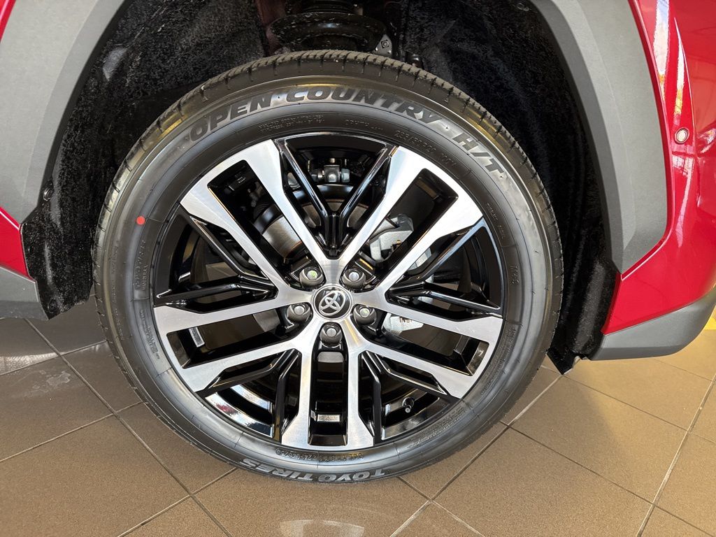 Thumbnail: 2026 Toyota RAV4 - 8