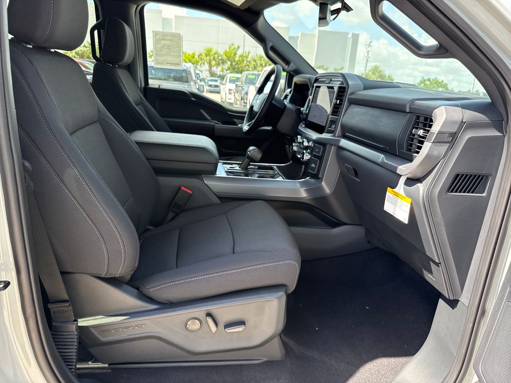 New 2026 White Ford XLT image 22
