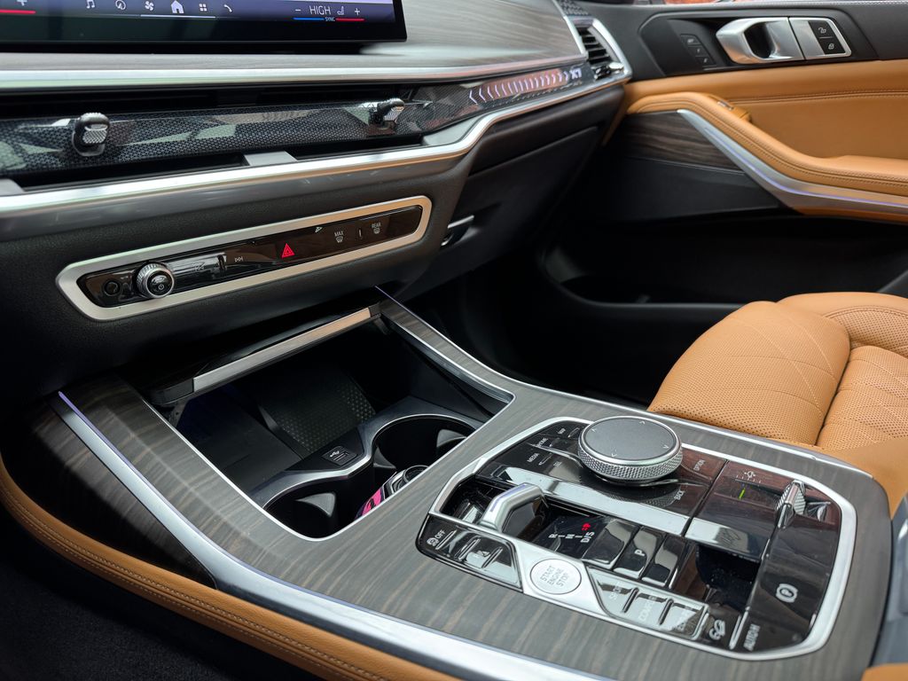 Certified Used 2024 White BMW xDrive40i image 19