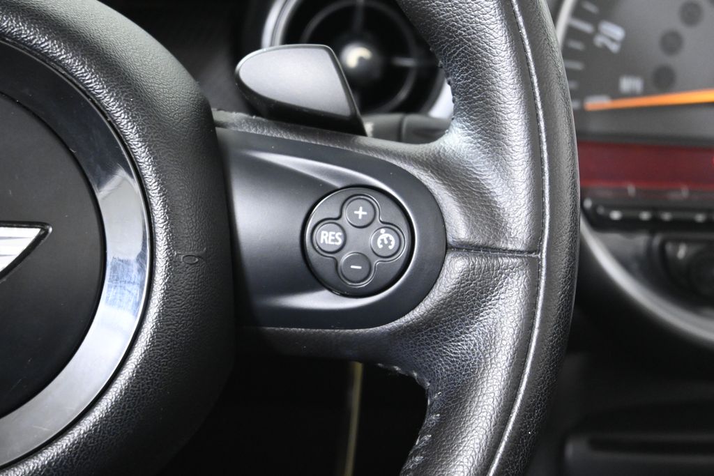 Thumbnail: 2015 MINI Cooper - 24