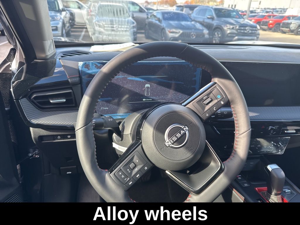 2026 Nissan Kicks SR - 10