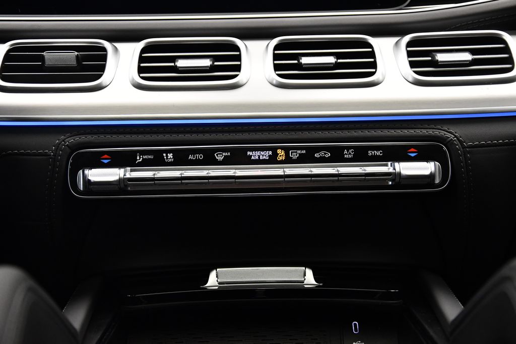 Thumbnail: 2025 Mercedes-Benz GLE - 29