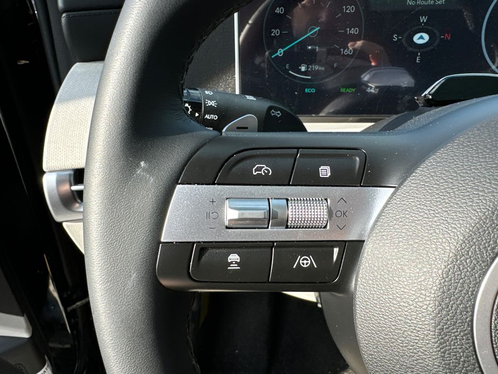 2025 Hyundai Tucson Hybrid SEL Convenience photo 16