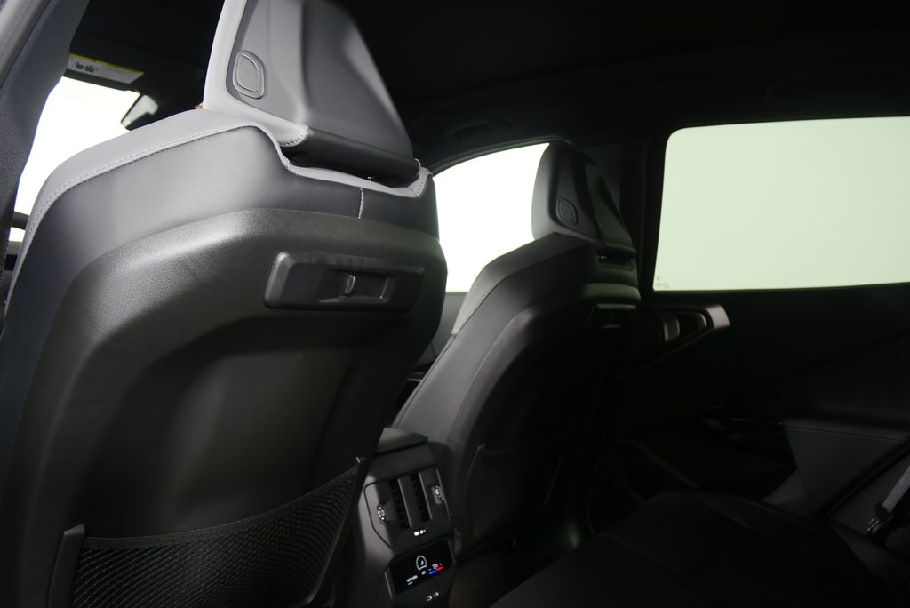 Thumbnail: 2026 BMW X3 - 16