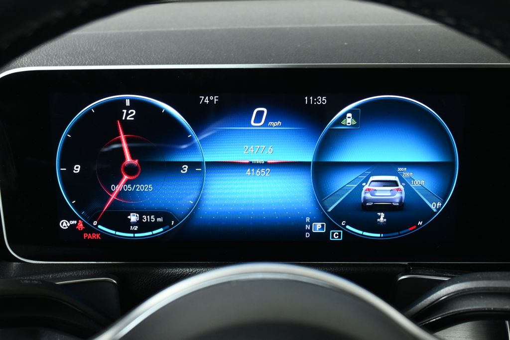 2020 Mercedes-Benz GLB 250 19