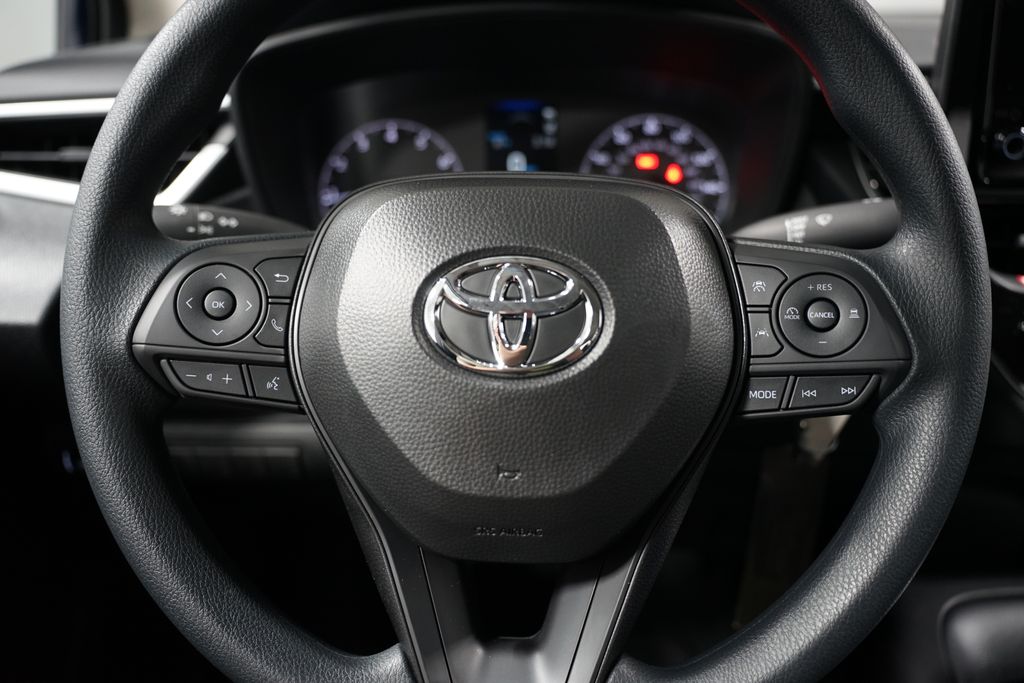 2025 Toyota Corolla LE 12