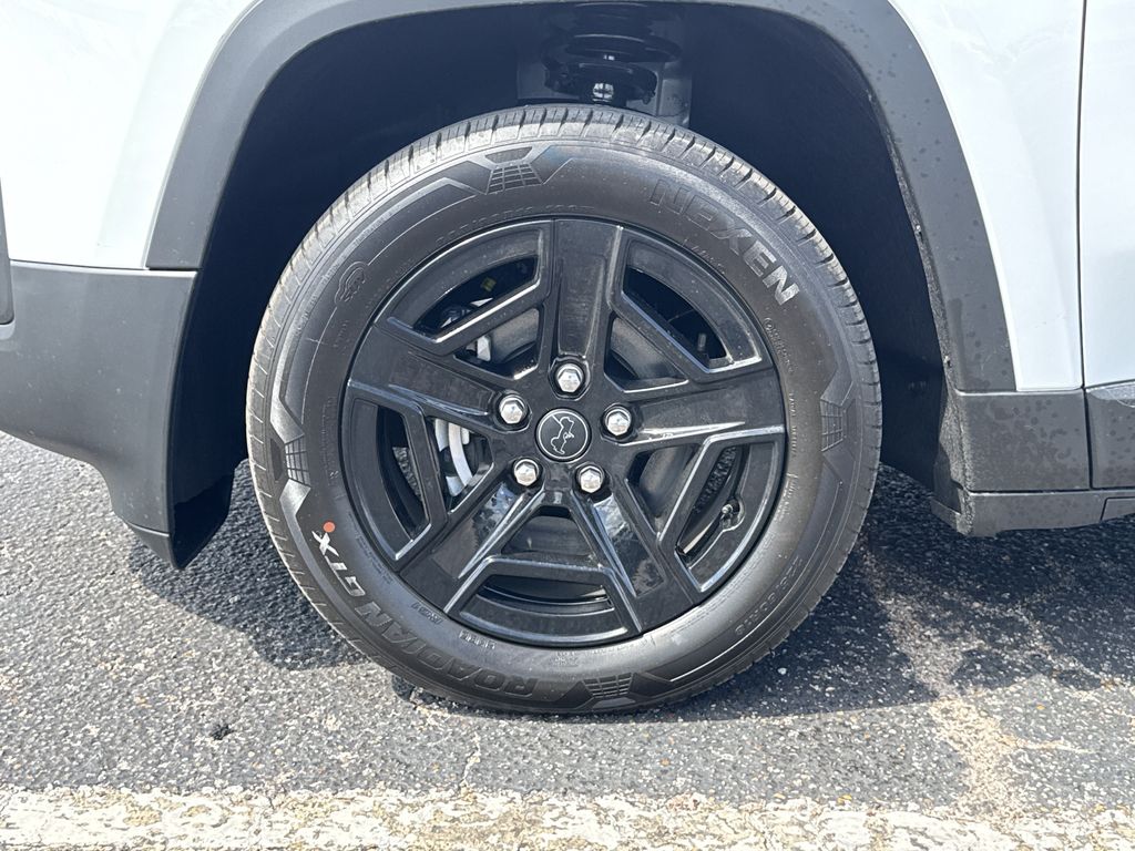 2026 Jeep Cherokee Limited White/off-white at Bayshore Chrysler Jeep Dodge Ram