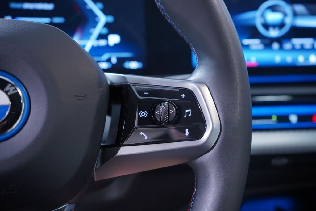 Thumbnail: 2024 BMW i5 - 21