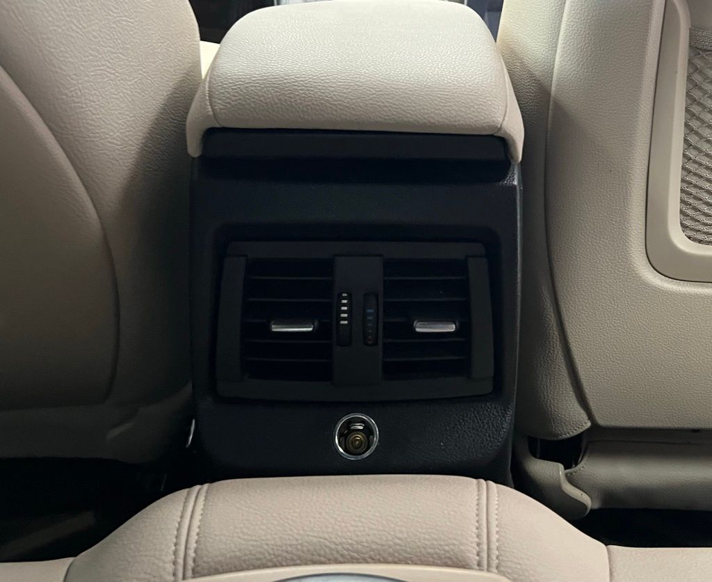 2017 BMW 2 Series 230i xDrive 14