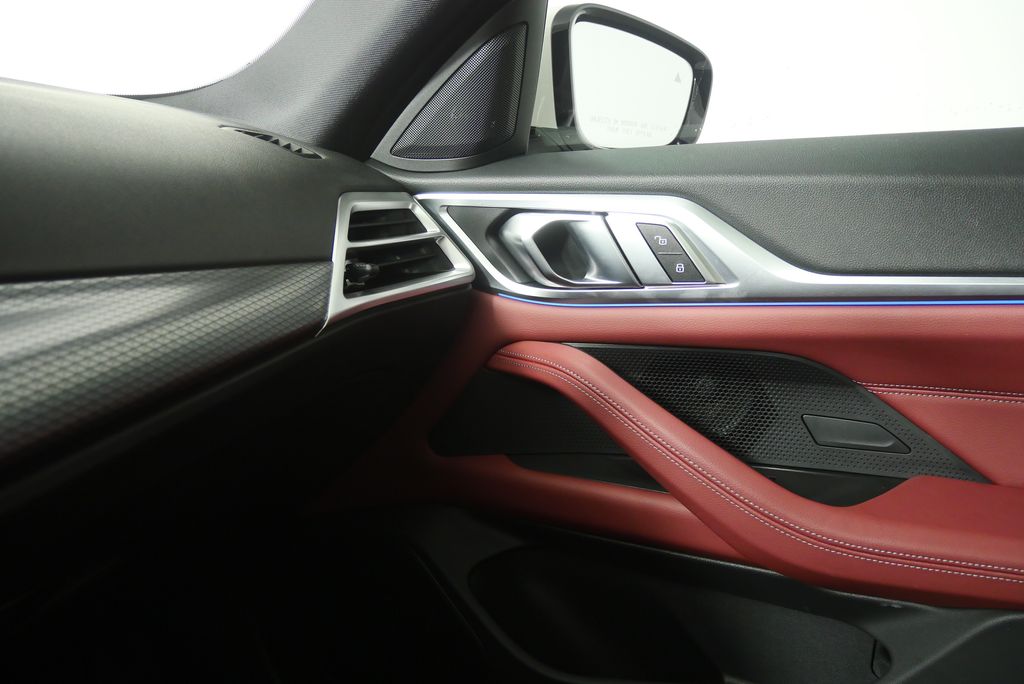Thumbnail: 2025 BMW i4 - 30