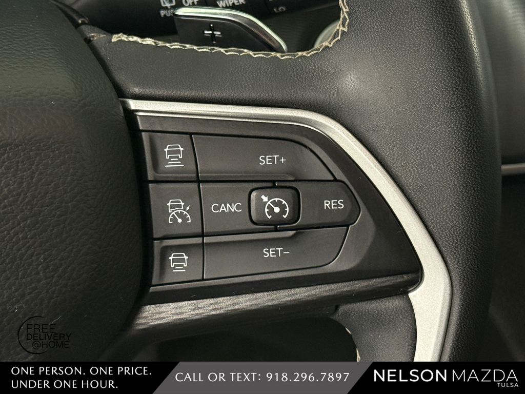 Used 2023 Red Jeep Laredo image 24