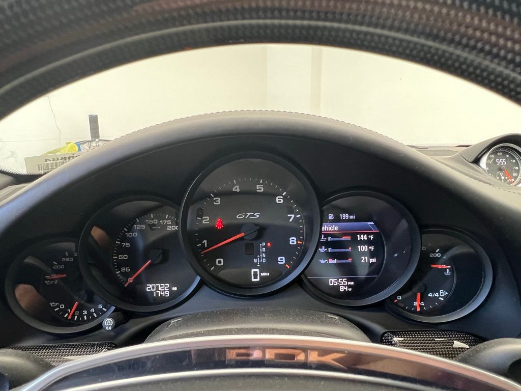 Thumbnail: 2016 Porsche 911 - 10