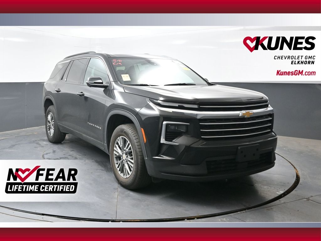 2024 Chevrolet Traverse LT